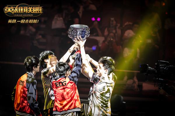 LPL选手合同统计： Yagao 、Jiejie今年到期！RNG围绕银河重建？